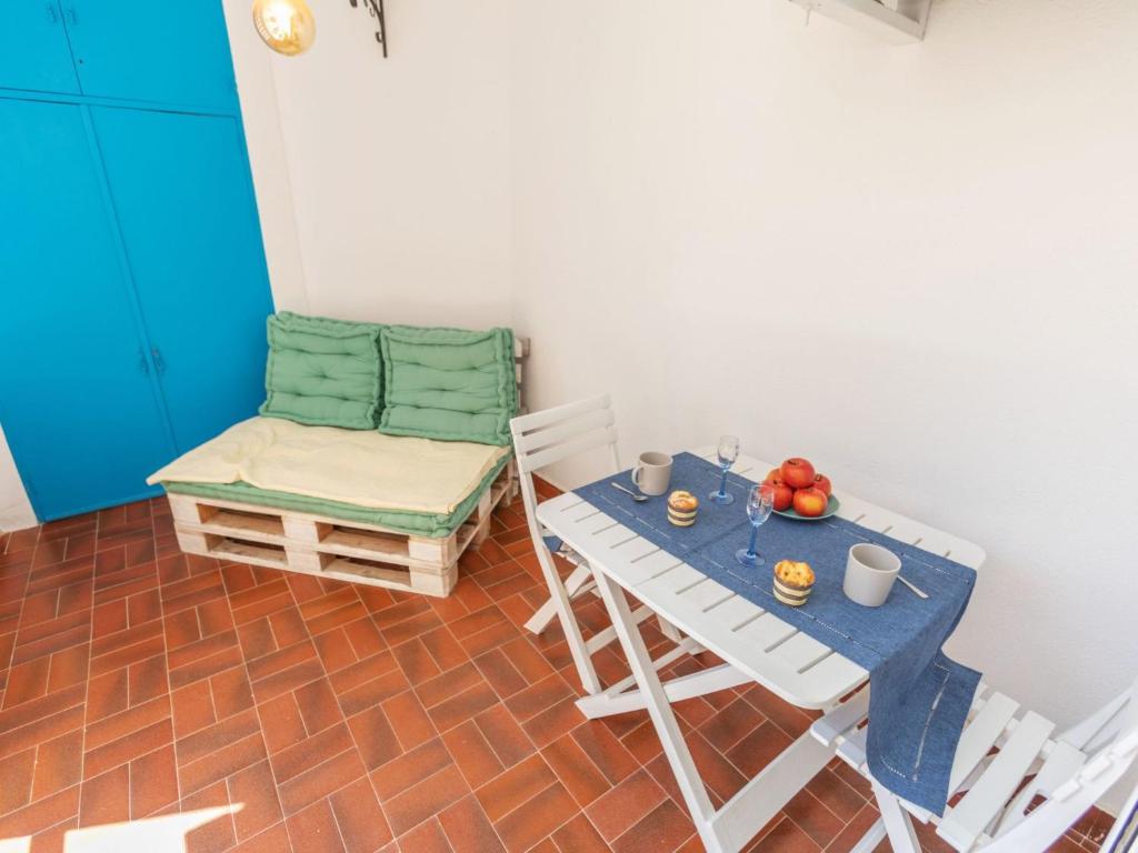 Apartment Palacio del Mar by Interhome
