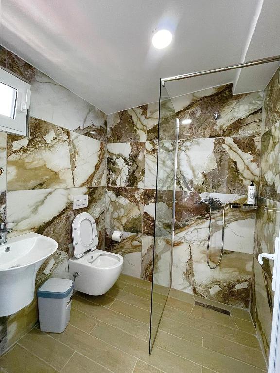 Koupelna v ubytování Kloi Luxe Appart-Hotel