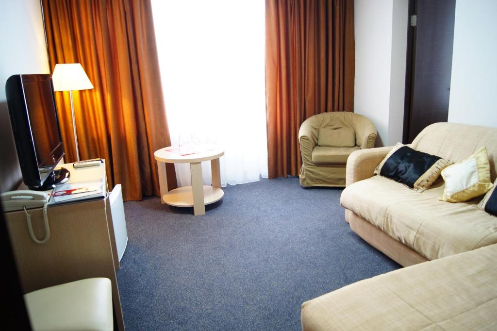 Hotel Anapa Okean - 两居室套房与海景
