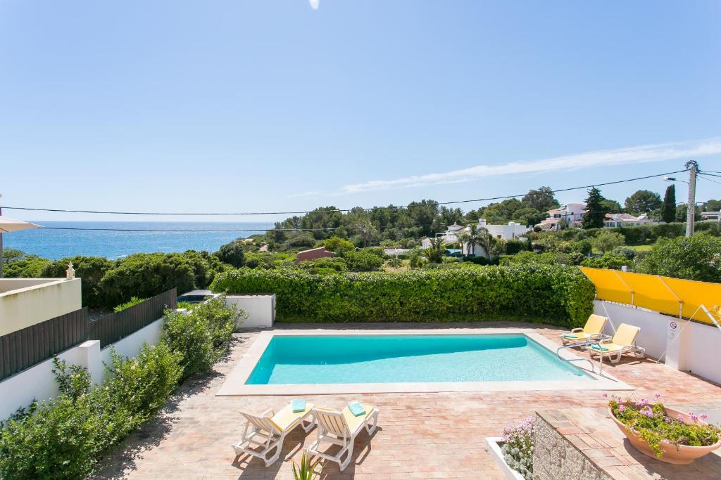 Carvoeiro Villa with Private Pool, Stunning View and just 5 min walk ...