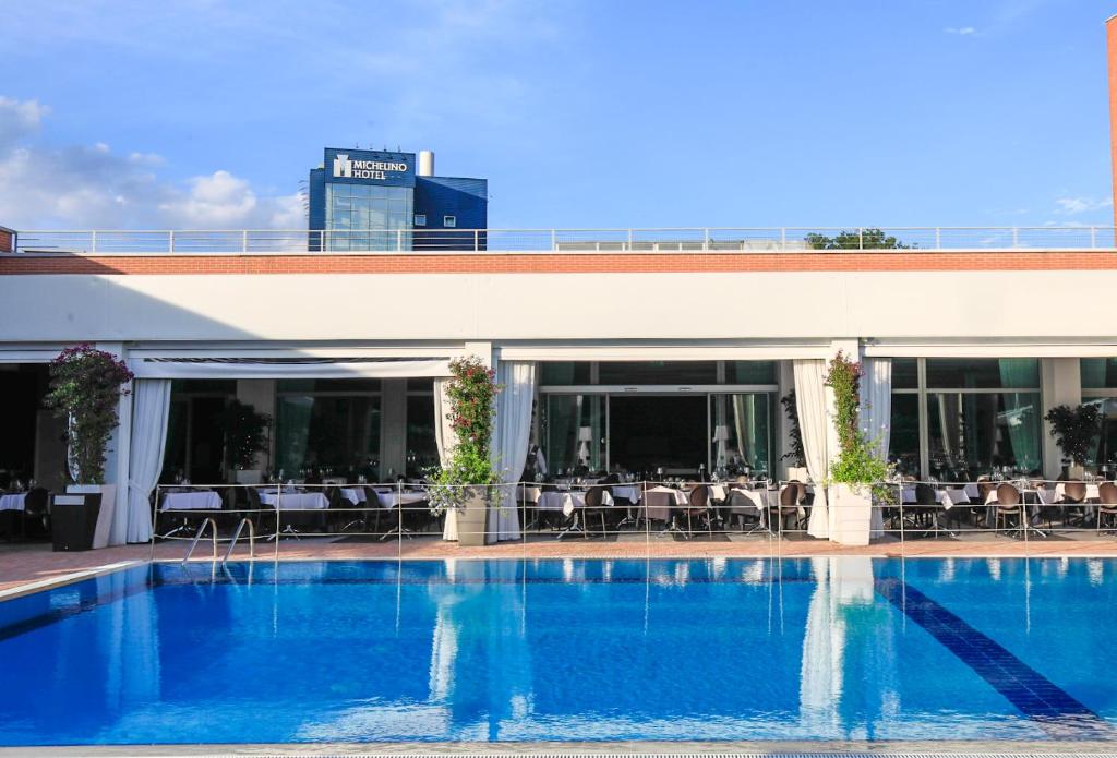 MICHELINO 75 by the Sydney Hotel - Resim 2