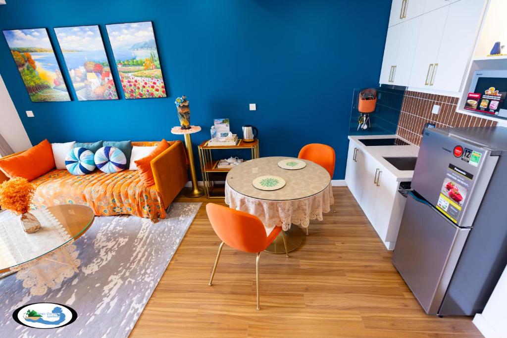 Oscar Seaview Apartment - 5