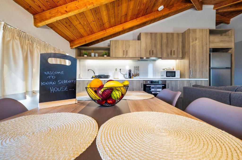Kuchyň nebo kuchyňský kout v ubytování Ionian Serenity House