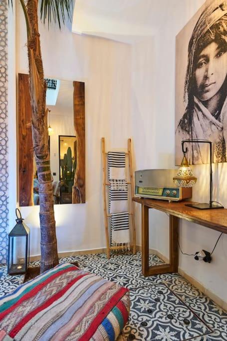 Postel nebo postele na pokoji v ubytování Riad Miloud en exclusivité 10 P au cœur de la Médina