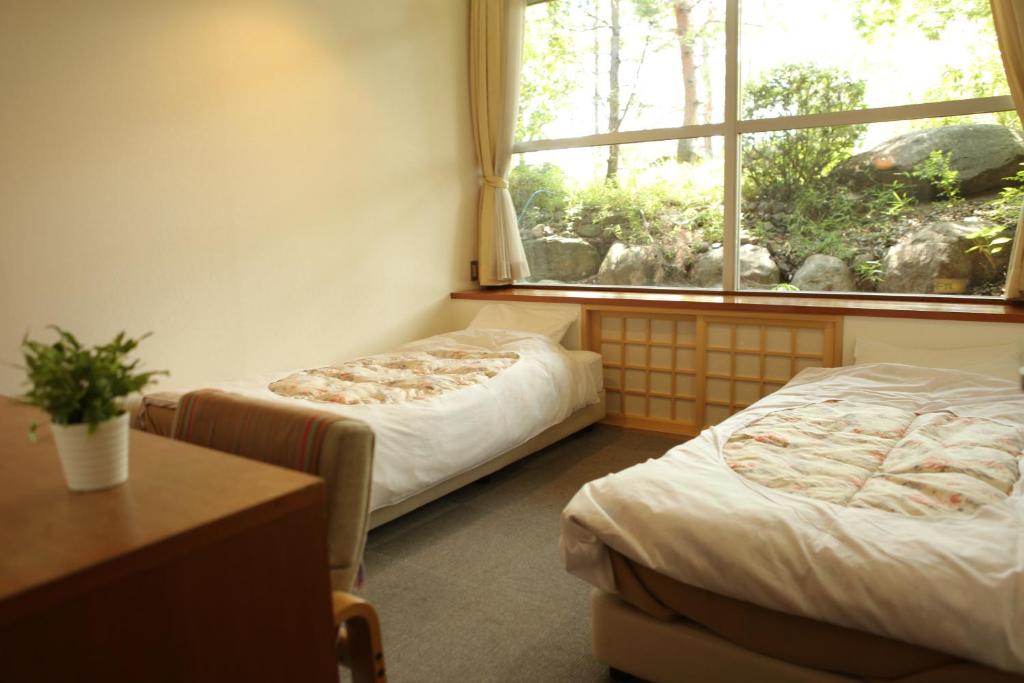 Hotel Kaminoyu Onsen - Twin Room