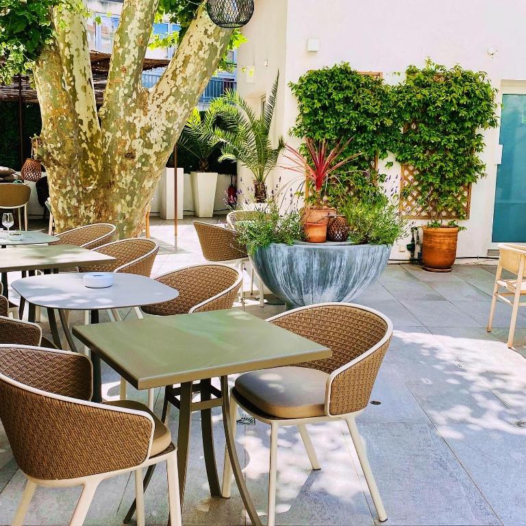 Hôtel Boutique Cézanne centre Aix-en-Provence - Resim 13