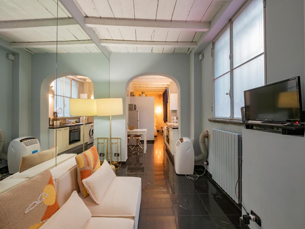 Xenia Apartments - Central studio apartment in Duomo