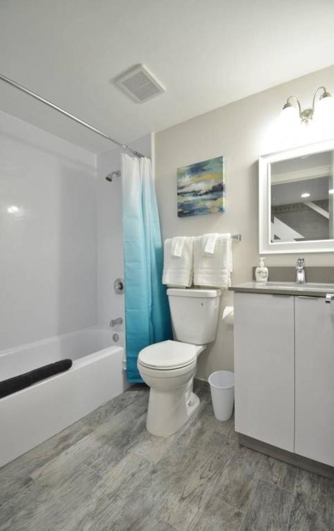 Koupelna v ubytování Stylish Hobe loft cozy beach UNIT #3