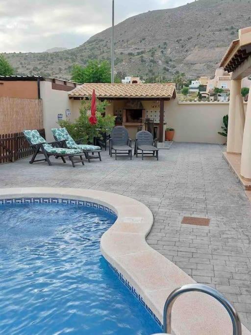 Bazén v ubytování Luxury Villa In los Baños de Fortuna With Private Pool nebo v jeho okolí