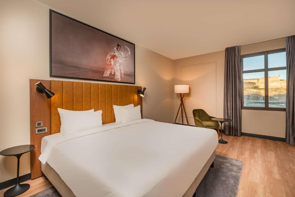 
Premium Room with Citadel View
