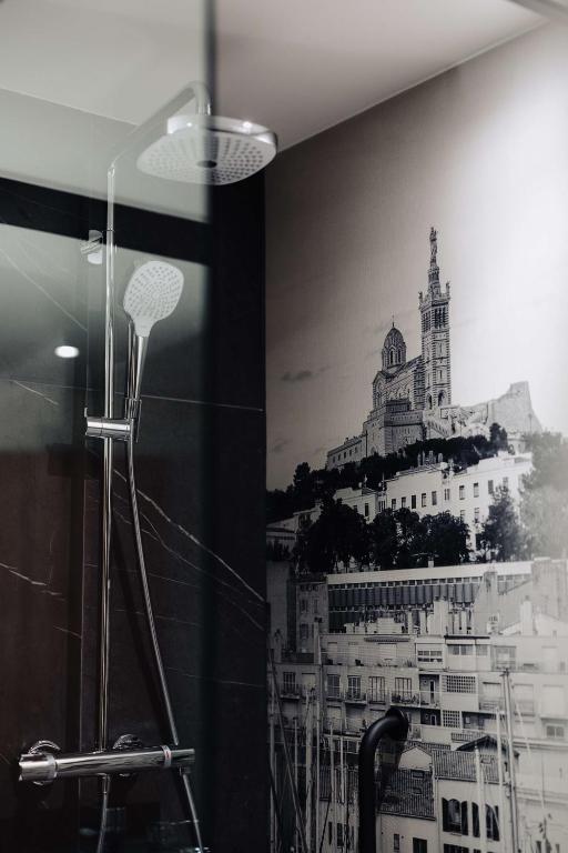 Radisson Blu Hotel Marseille Vieux Port - Resim 3