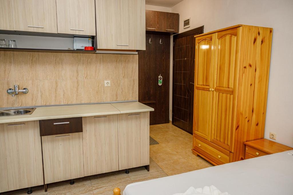Family Hotel Silitur - 经济三重房间