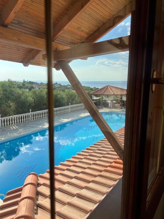 Bazén v ubytování El Paraiso Premium nebo v jeho okolí