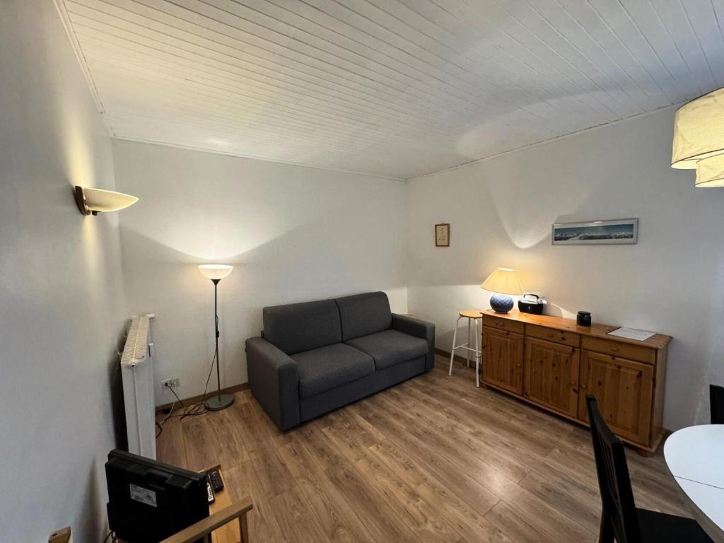 Posedenie v ubytovaní Résidence Melezes B - Appartement pour 4 personnes MAE-8524