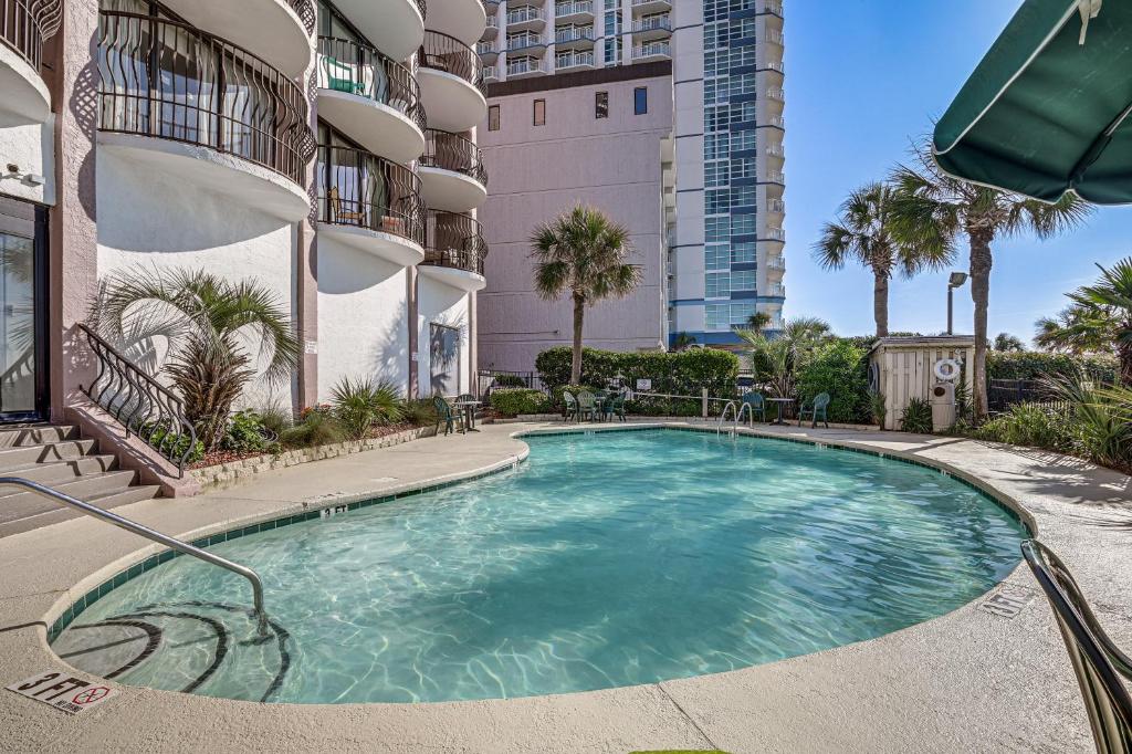 Oceanfront Resort-Style Condo in Myrtle Beach!
