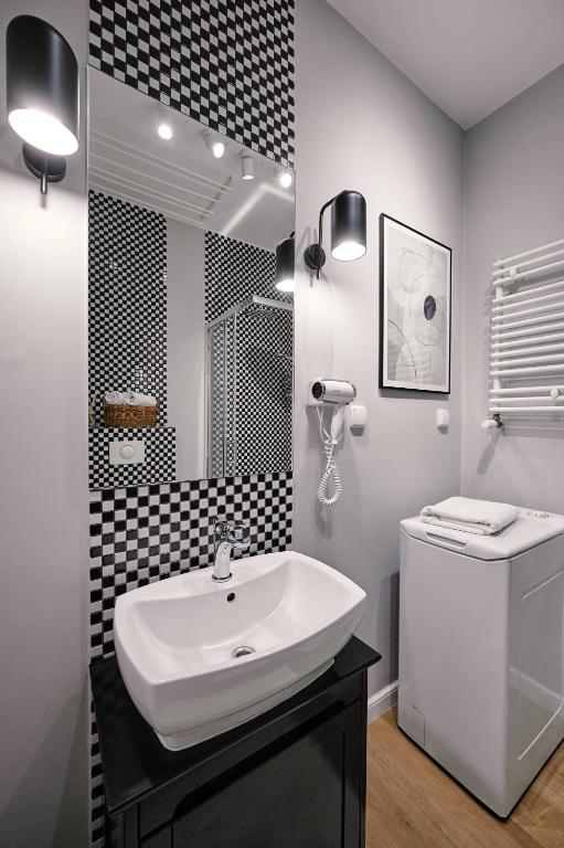 Kúpeľňa v ubytovaní Wielopole17 Max Apartment with AC