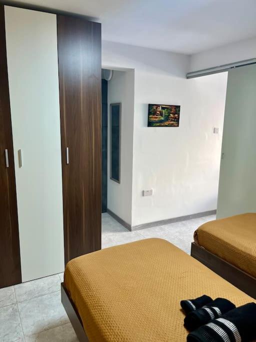 Postel nebo postele na pokoji v ubytování Daffodil Cosy Retreat