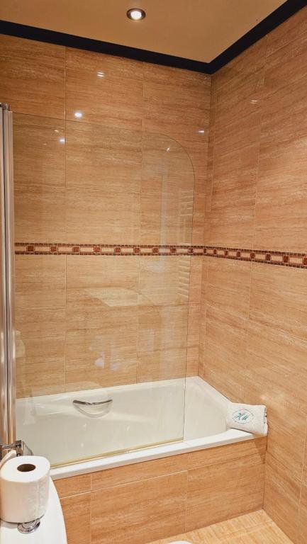 Łazienka w obiekcie Hotel Mataleñas