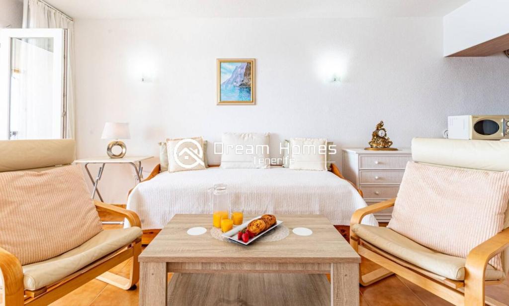 Posedenie v ubytovaní Oceanfront Neptuno Apt By Dream Homes Tenerife