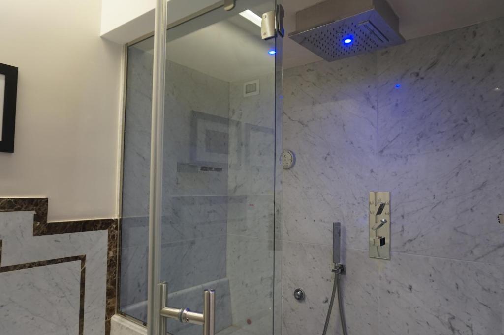 Trevi Palace Luxury Inn - Resim 9