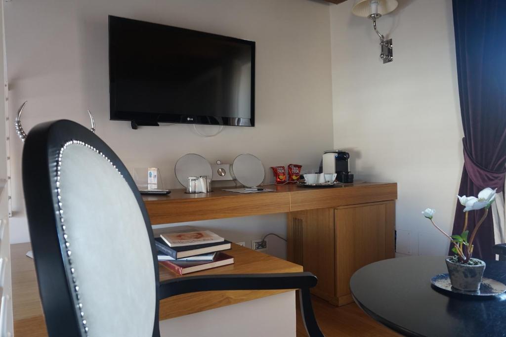 Trevi Palace Luxury Inn - Resim 44