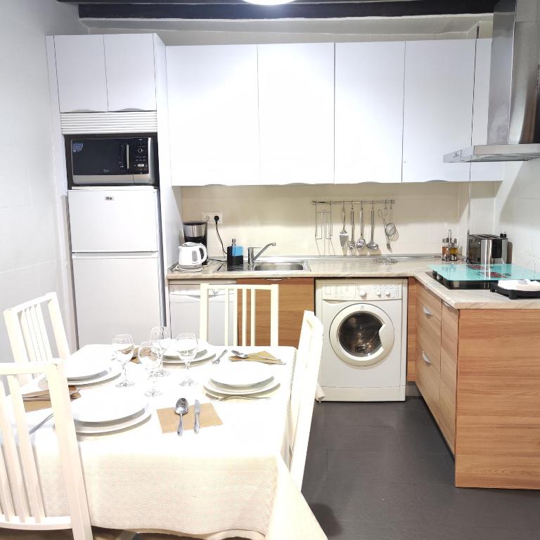Kuchyňa alebo kuchynka v ubytovaní Apartamento Tres Culturas