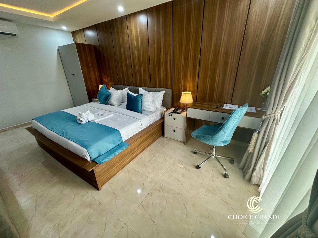 Postel nebo postele na pokoji v ubytování Choice Grande Lagos