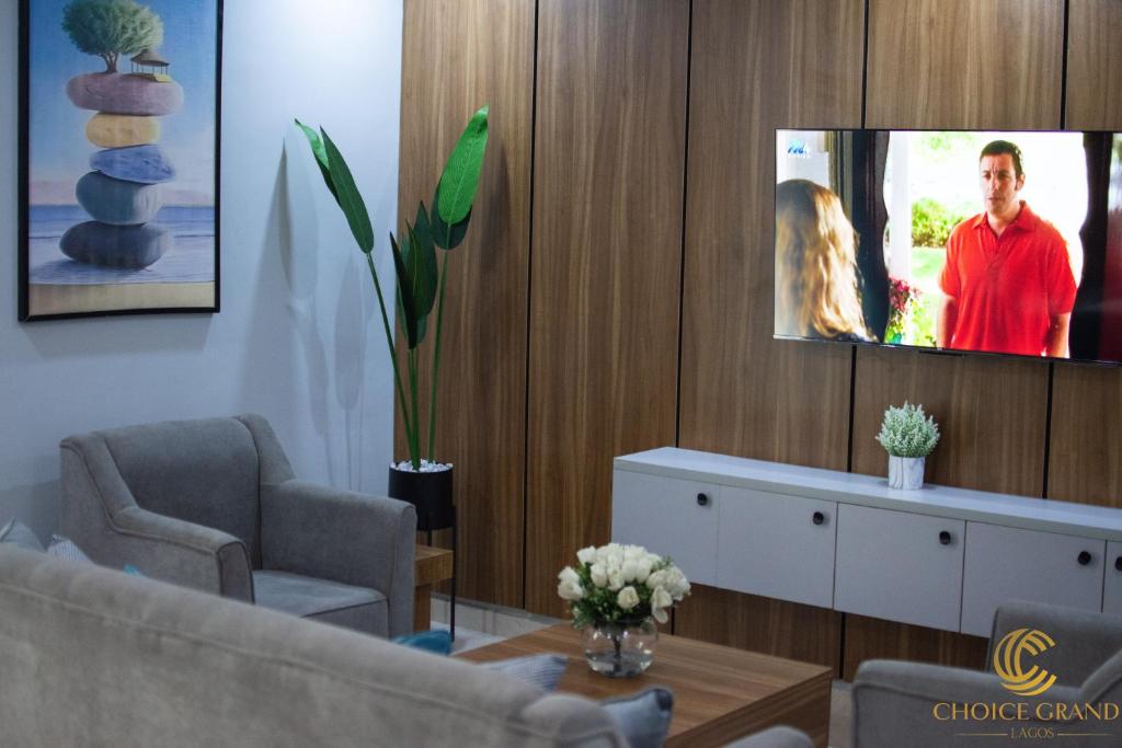 TV a/nebo společenská místnost v ubytování Choice Grande Lagos