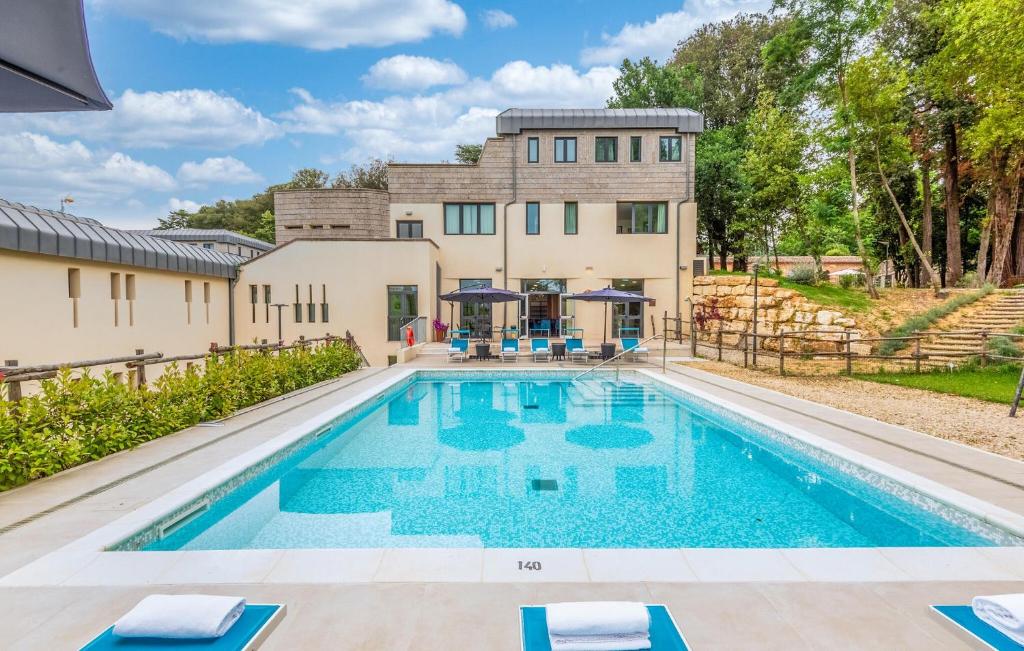 Πισίνα στο ή κοντά στο Pet Friendly Apartment In Siena
