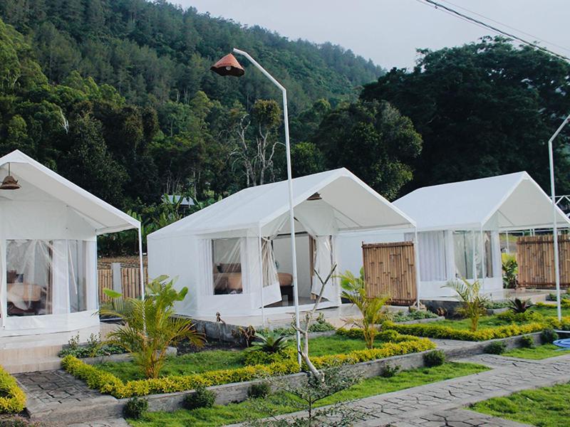 Budova, kde se the luxury tent nachází