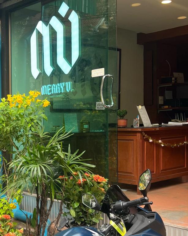 Merry V Guesthouse - Housity