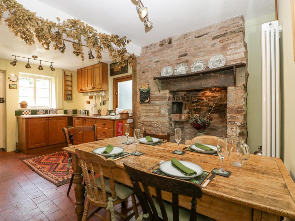 Kuchyň nebo kuchyňský kout v ubytování Stone Cottage