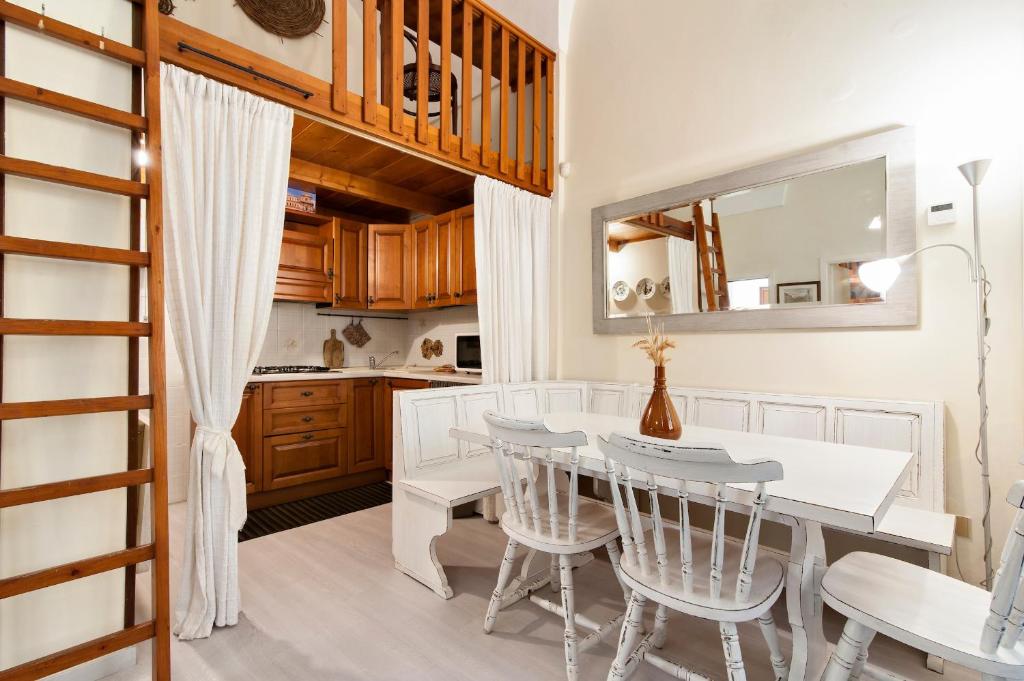 Kuchyň nebo kuchyňský kout v ubytování Casetta Rubichi Apartment