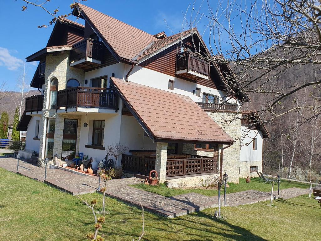 Gallery image of Casa Bucureasa in Malaia