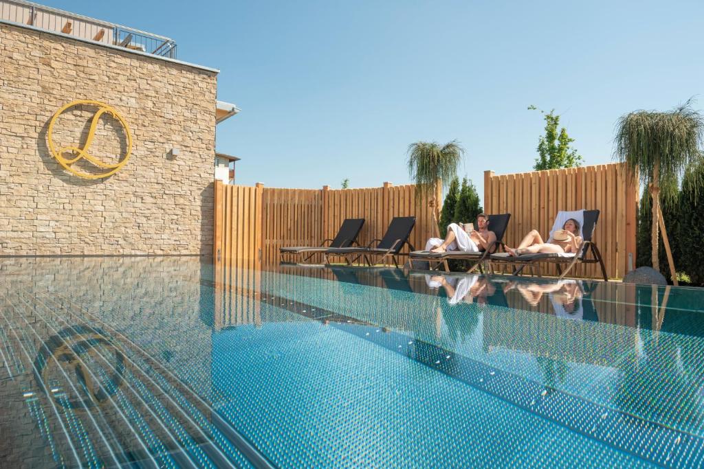 Bazén v ubytování Hotel & Spa Larimar nebo v jeho okolí