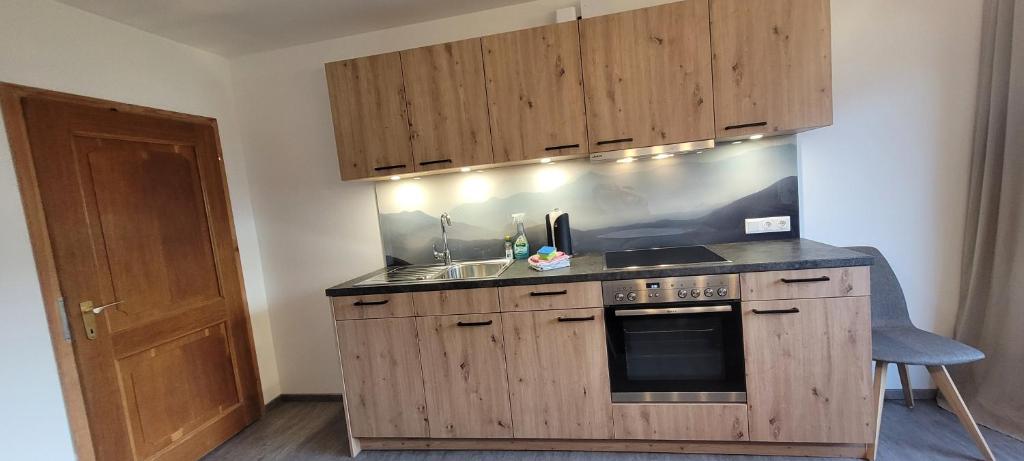 Kuchyň nebo kuchyňský kout v ubytování Ferienwohnung Jörgenhof