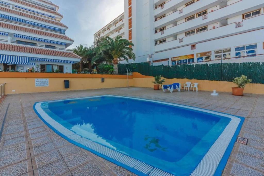 Bazén v ubytovaní Cozy 2b Apt By The Beach By Dream Homes Tenerife alebo v jeho blízkosti