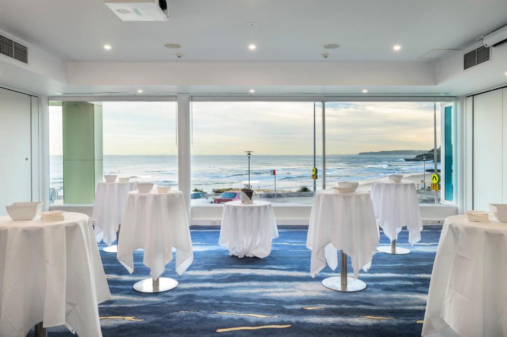 Noah's On the Beach - Resim 23