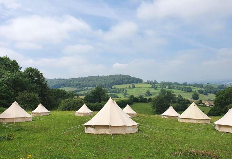 Příroda nedaleko luxury tent