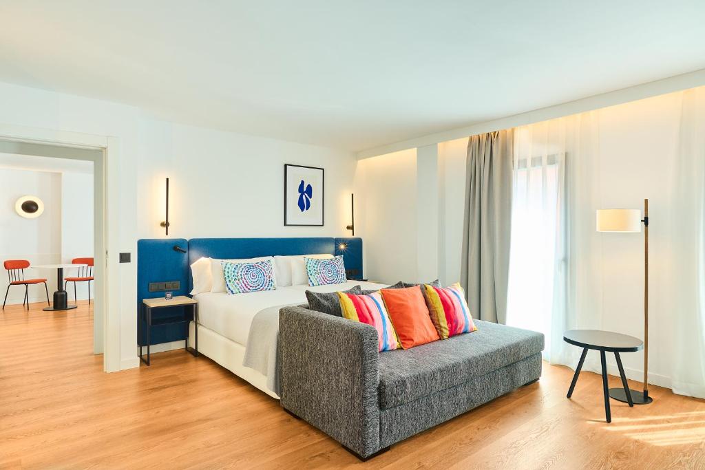 Apartamentos Luna Suites Granada - 12