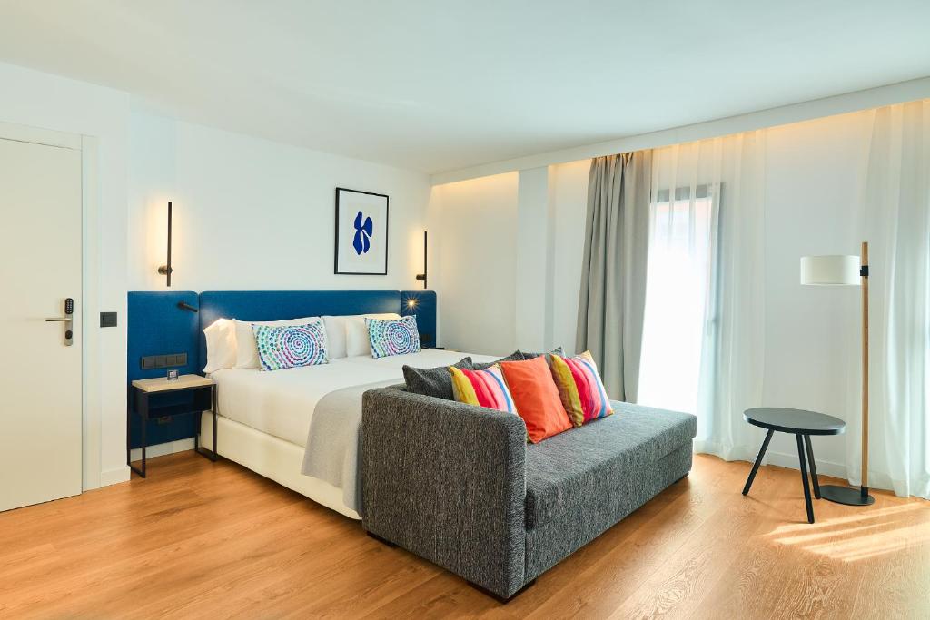 Apartamentos Luna Suites Granada - 9