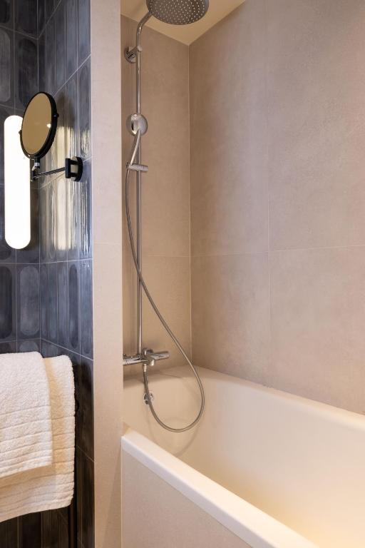 Hotel Grand Coeur Latin - Resim 10