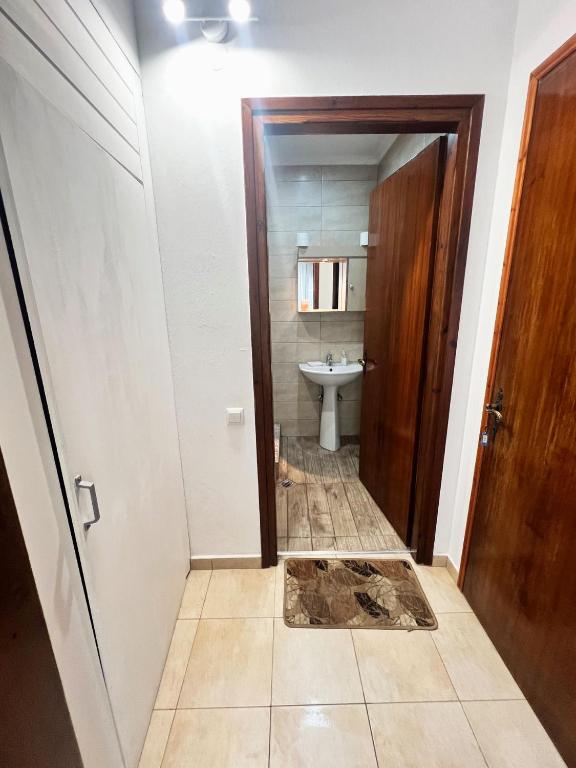 A bathroom at Studios Vaso