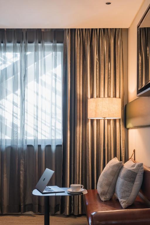 Signature by M Village Thợ Nhuộm - 12