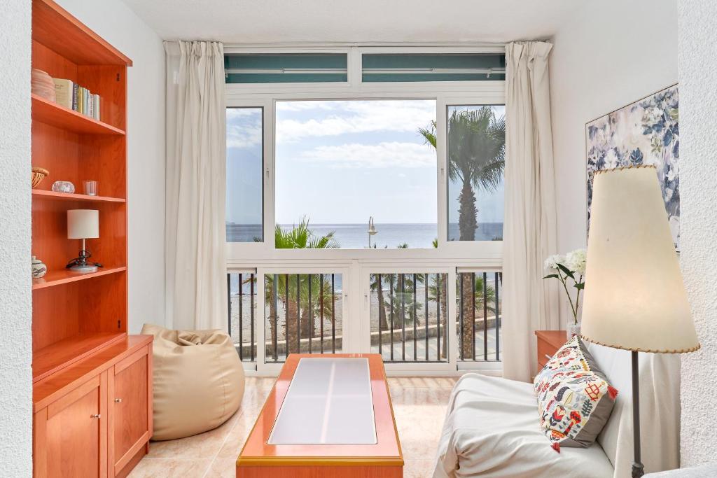 Μπαλκόνι ή βεράντα στο Apartamento Velimar a pie de playa