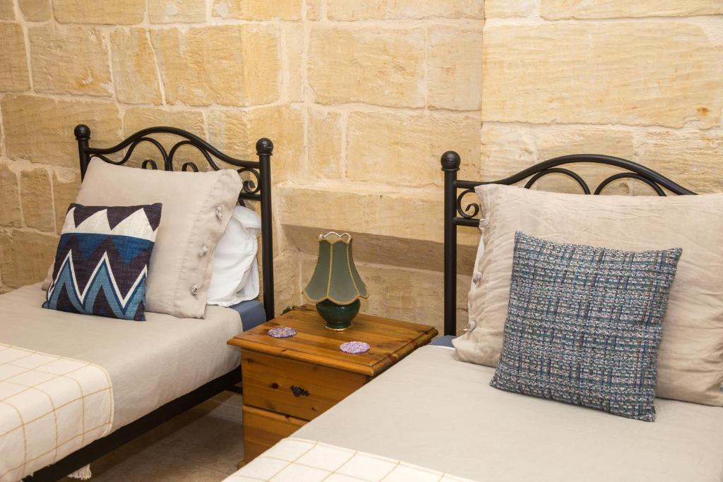 A la maison B&B - Twin Room With Private Bathroom