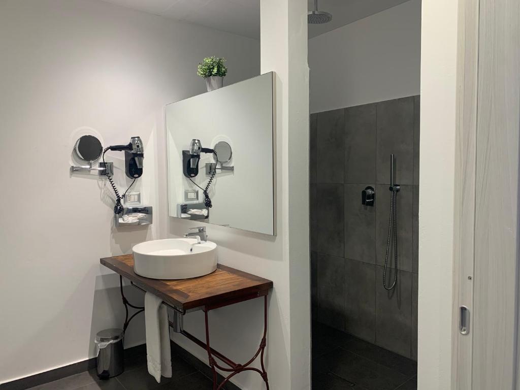 Łazienka w obiekcie Phi Hotel Milano