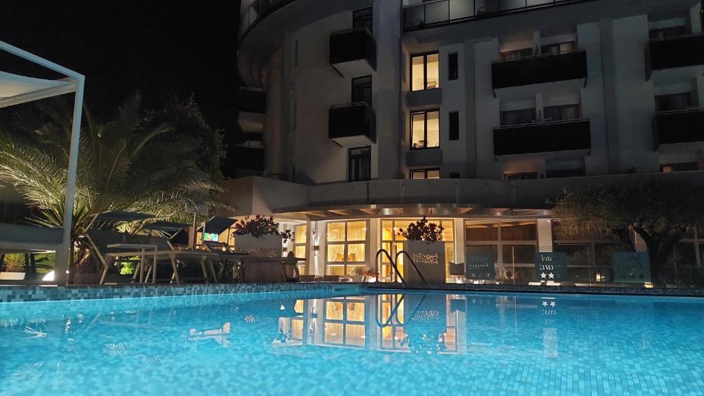 Bazén v ubytování Hotel Franz nebo v jeho okolí