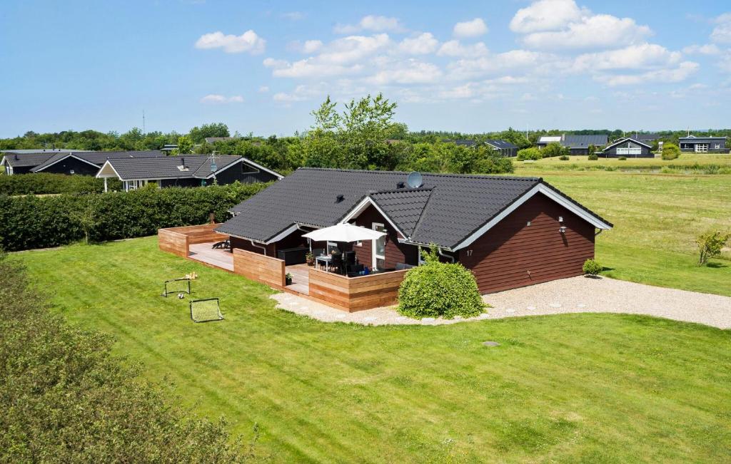 Budova, kde se prázdninový dům nachází