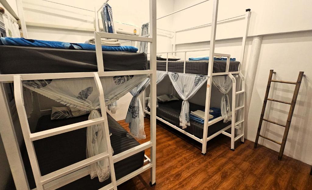 Hideout Hostel - 18